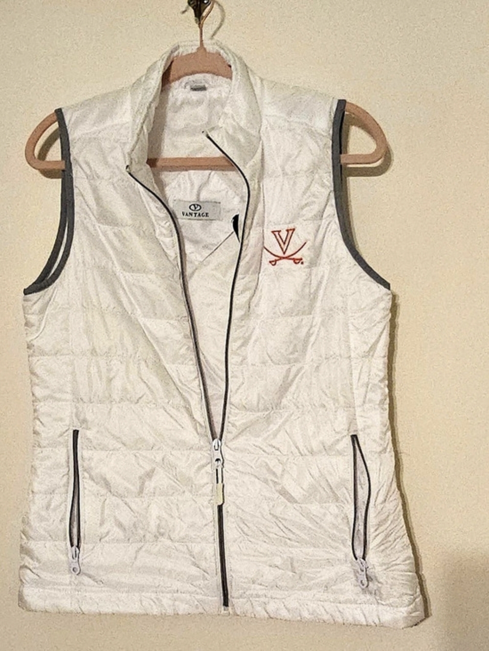 Womens UVA Cavaliers Quilted White Vest Small